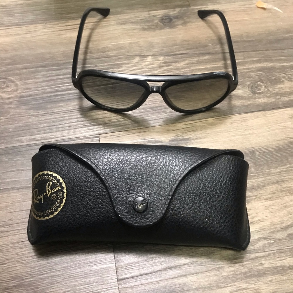 Ray Ban Glasses - Picture 3 of 9
